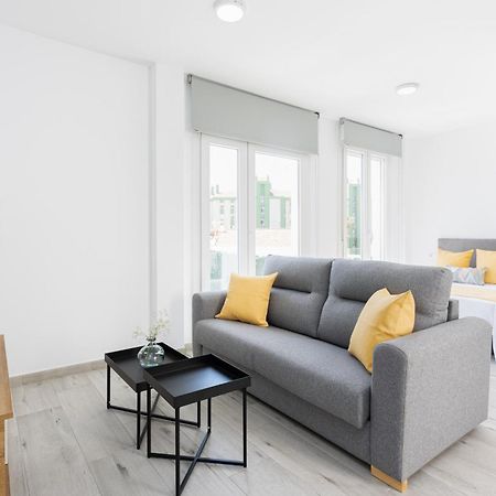 Apartamentos La Pelusa Малага Стая снимка