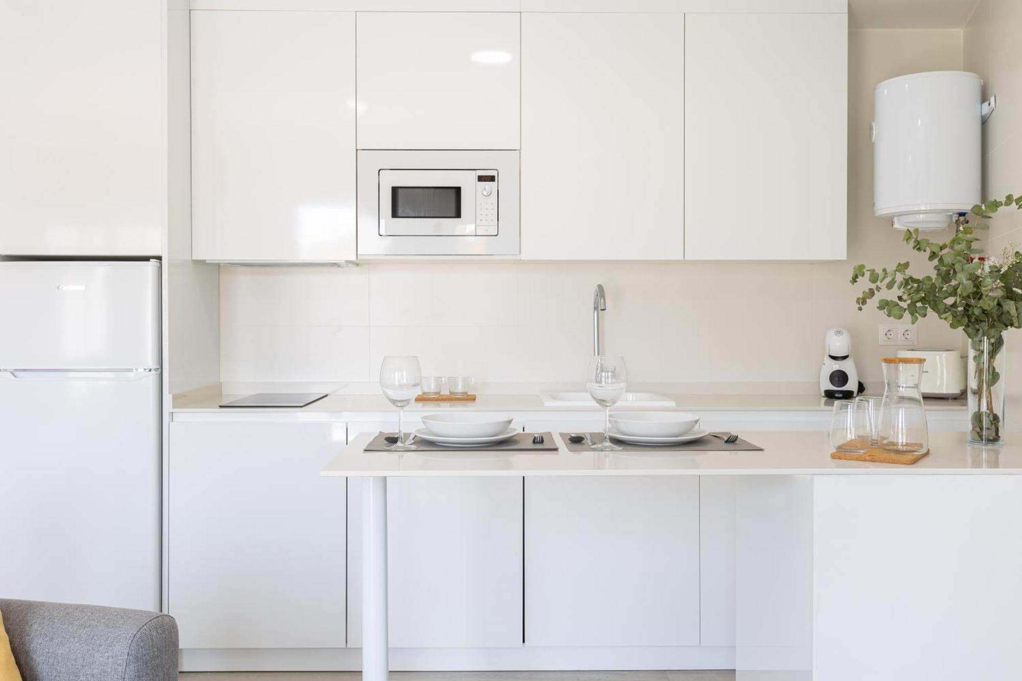 Apartamentos La Pelusa Малага Екстериор снимка
